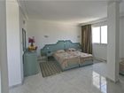 фото отеля Hotel Les Colombes