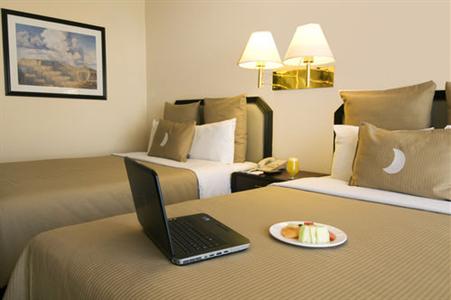 фото отеля Fiesta Inn Aeropuerto Mexico City