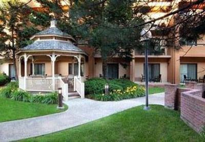 фото отеля Courtyard Chicago Wood Dale/Itasca
