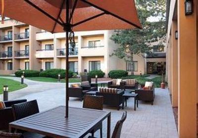 фото отеля Courtyard Chicago Wood Dale/Itasca