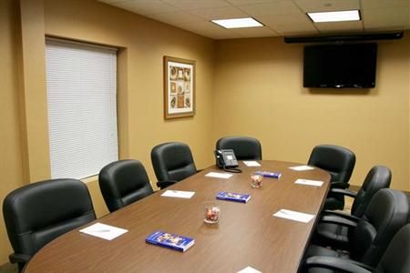 фото отеля Hampton Inn Long Island/Commack