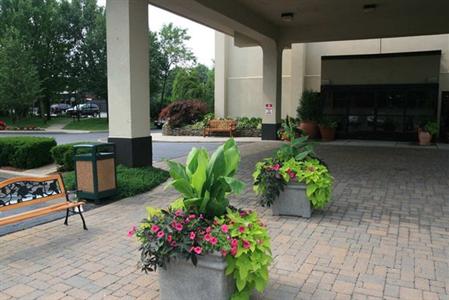 фото отеля Hampton Inn Long Island/Commack