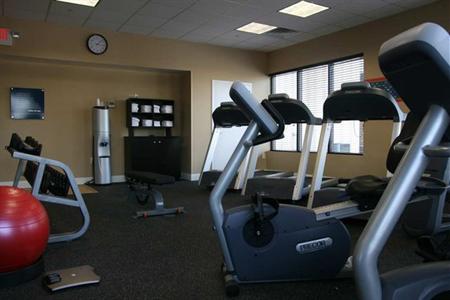 фото отеля Hampton Inn Long Island/Commack