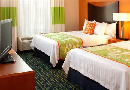 фото отеля Fairfield Inn & Suites Orlando at Seaworld