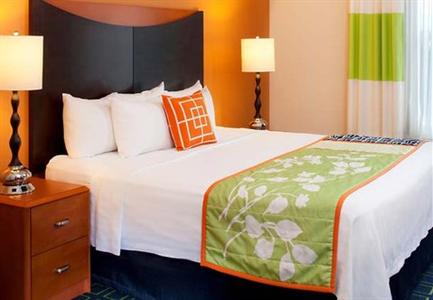 фото отеля Fairfield Inn & Suites Orlando at Seaworld