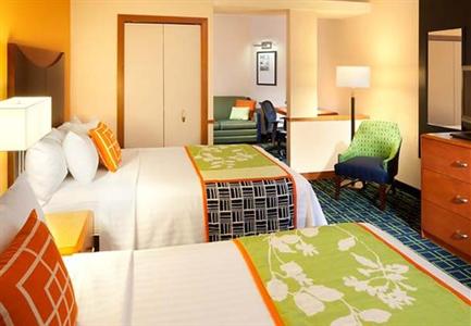 фото отеля Fairfield Inn & Suites Orlando at Seaworld