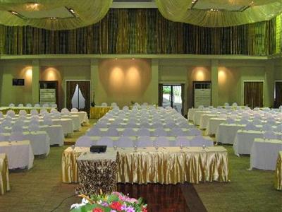 фото отеля Royal Gems Lodge 2000 Nakhon Pathom