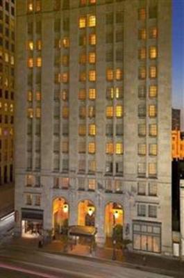 фото отеля Hilton New Orleans / St Charles Ave