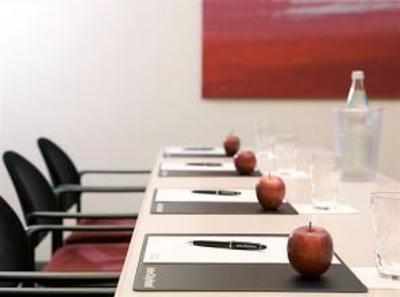 фото отеля Intercityhotel Nurnberg