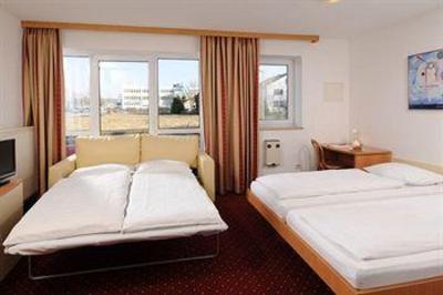 фото отеля Azimut Hotel Erding