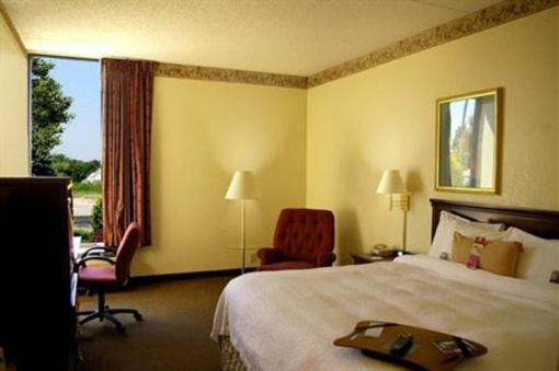 фото отеля Hampton Inn Lebanon (Missouri)