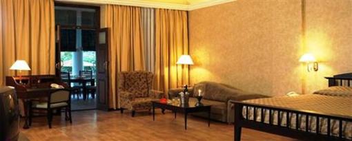 фото отеля Royal Orchid Metropole Hotel