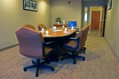 фото отеля Holiday Inn Express Hotel & Suites Boston-Marlboro
