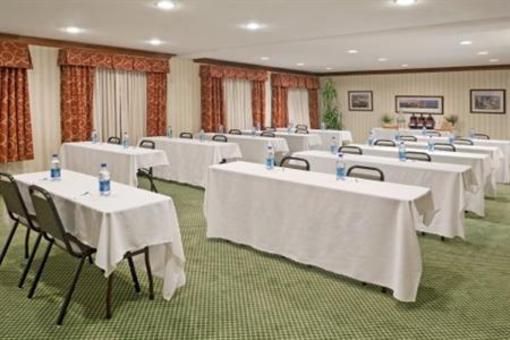 фото отеля Staybridge Suites - Columbus / Dublin