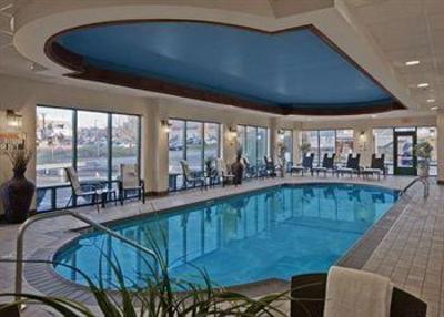 фото отеля Comfort Inn & Suites Boston/Logan International Airport