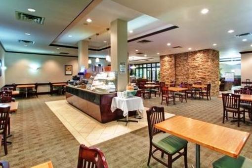 фото отеля Holiday Inn Express Edmonton Downtown