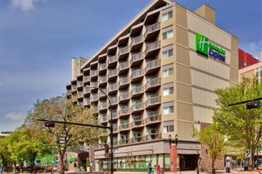 фото отеля Holiday Inn Express Edmonton Downtown