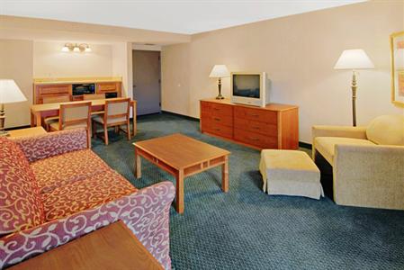 фото отеля Hampton Inn St. Louis - NW I-270