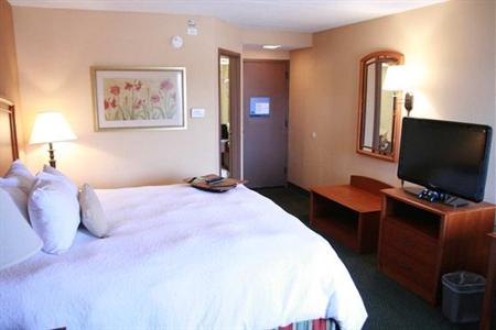 фото отеля Hampton Inn St. Louis - NW I-270