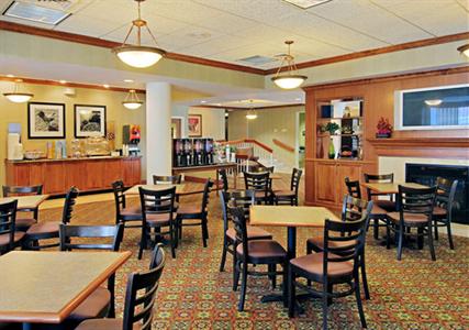 фото отеля Hampton Inn St. Louis - NW I-270