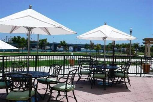 фото отеля Courtyard by Marriott San Diego Airport/Liberty Station