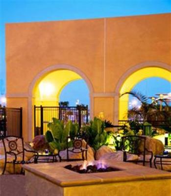 фото отеля Courtyard by Marriott San Diego Airport/Liberty Station