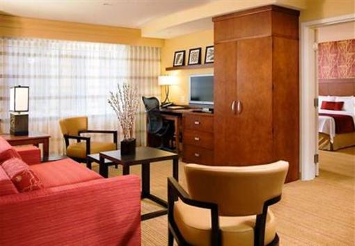 фото отеля Courtyard by Marriott San Diego Airport/Liberty Station