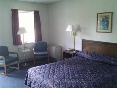 фото отеля Colonnade Inn