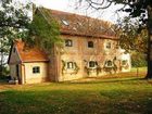 фото отеля Lehner Major's Bat Barn