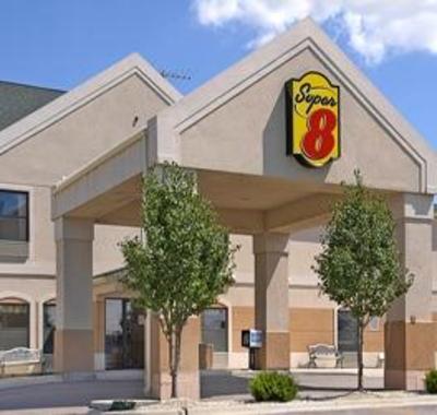 фото отеля Super 8 Hampshire