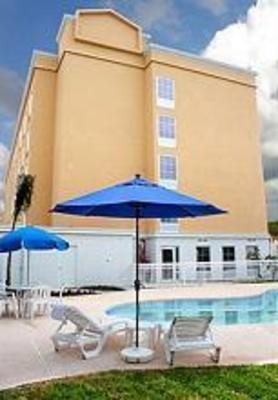фото отеля Fairfield Inn Monterrey Airport