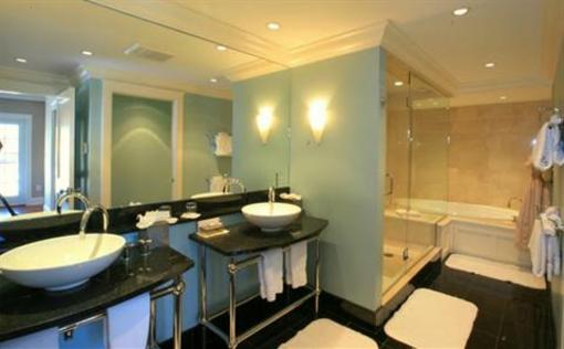 фото отеля The Breakwater Inn and Spa