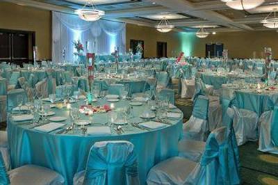 фото отеля Doubletree Guest Suites & Conference Center Chicago Downers Grove