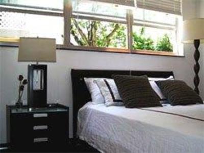 фото отеля Suites At The Beach