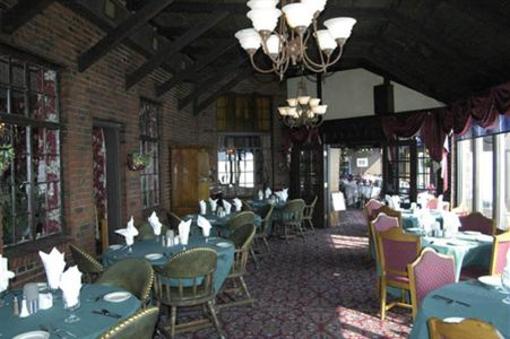 фото отеля Saint Clair Inn (Michigan)