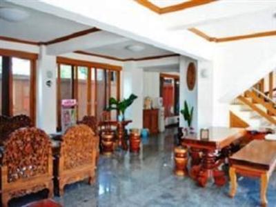фото отеля Fah Place Hotel