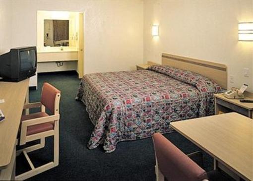 фото отеля Motel 6 Minneapolis North