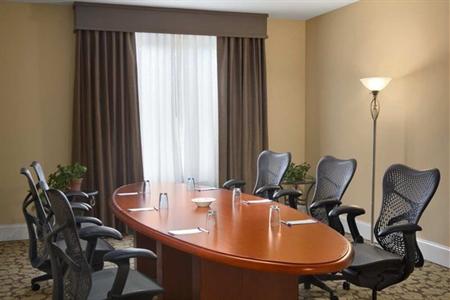 фото отеля Hilton Garden Inn Islip MacArthur Airport
