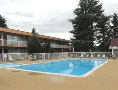 фото отеля Red Carpet Inn Lenoir