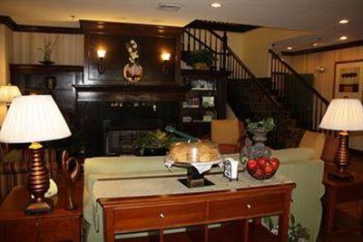 фото отеля Country Inn & Suites Asheville at Biltmore Square