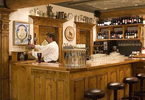 фото отеля The Bavarian Lodge & Restaurant