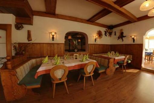 фото отеля Karnischer Hof Familien Erlebnishotel Sankt Stefan im Gailtal
