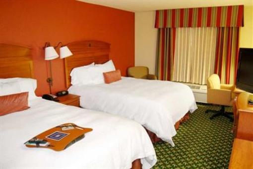 фото отеля Hampton Inn & Suites Tulare