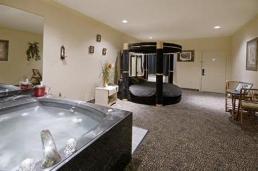 фото отеля Americas Best Value Platinum Inn & Suites