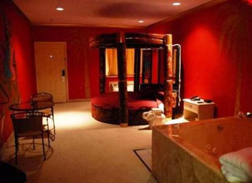фото отеля Americas Best Value Platinum Inn & Suites