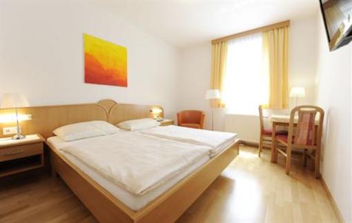 фото отеля Hotel Zum Goldenen Engel