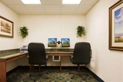 фото отеля Holiday Inn Express Hotel & Suites Andrews