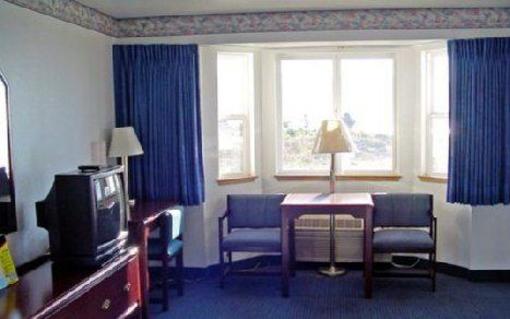 фото отеля Anchor Beach Inn