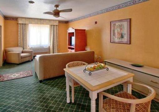 фото отеля Quality Inn And Suites Gallup