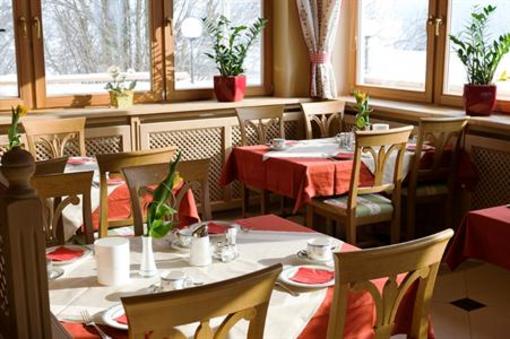 фото отеля Hotel Waldhof Fulpmes